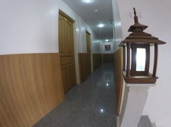 Hotel 82 2*